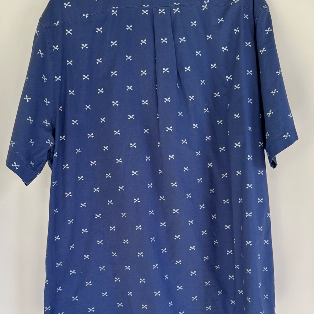 Vineyard Vines Navy Blue Shirt with White Pattern - Picture 2 of 4